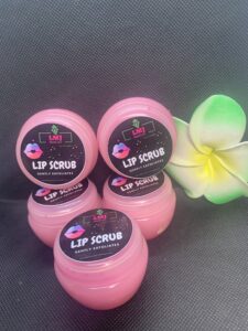 LIP SCRUB